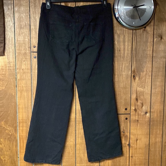 Charter Club Jean Shop Women curvy boot cut 16W. 73% cotton black jeans - Picture 5 of 9